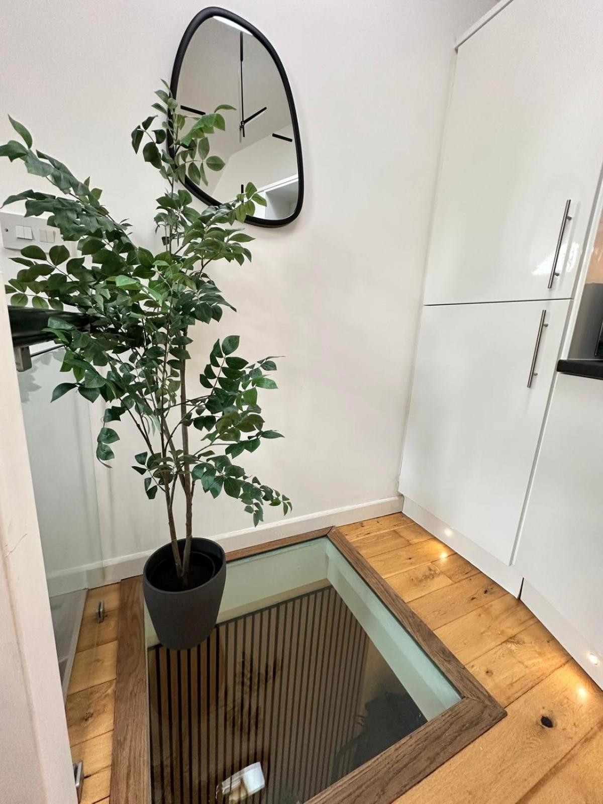 Cardiff, Entire House Apartment *